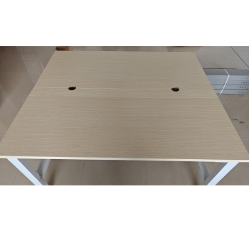 電腦桌1400-1200-700mm